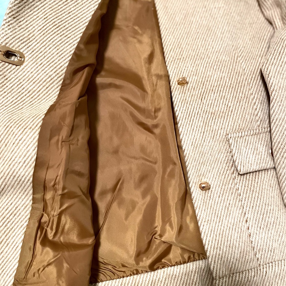 Winter woman beige Trench Coat - Picture 3 of 4